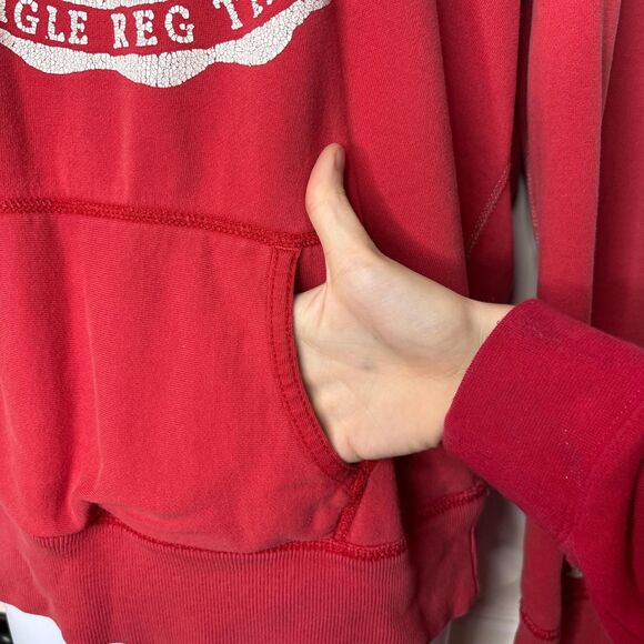 Medium American Eagle Red Hoodie Vintage NY Graphic Crest Sweatshirt Women’s AE - Picture 5 of 7